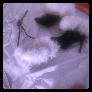 boots suede  white fox fur trim matching fur purse